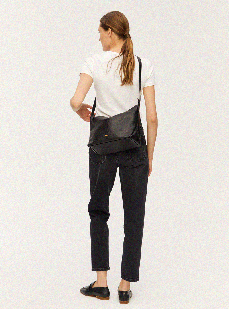 BUNA Crossbody Bag Grained Black - Image 7