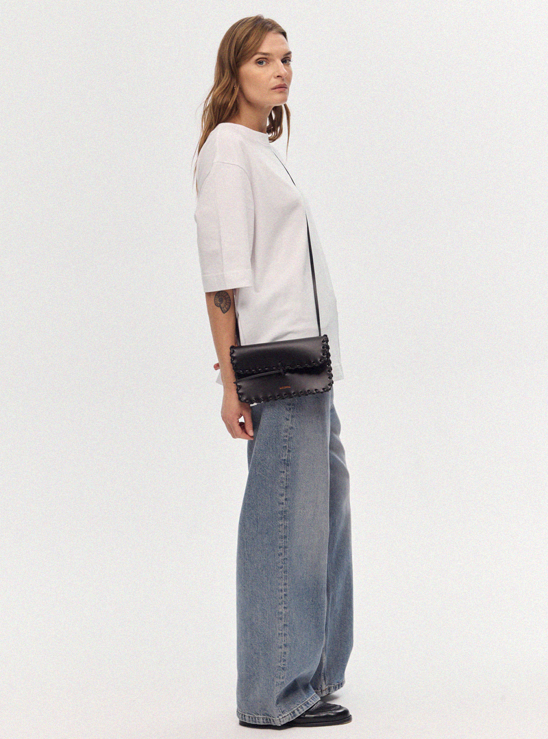 PECORA Crossbody Woven Bag Black - Image 5