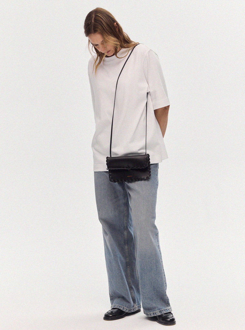 PECORA Crossbody Woven Bag Black - Image 4