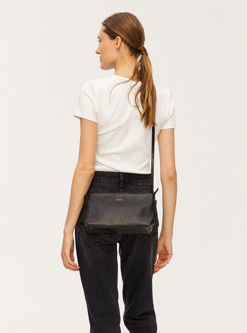 POYA Crossbody Bag Grained Black - Image 4