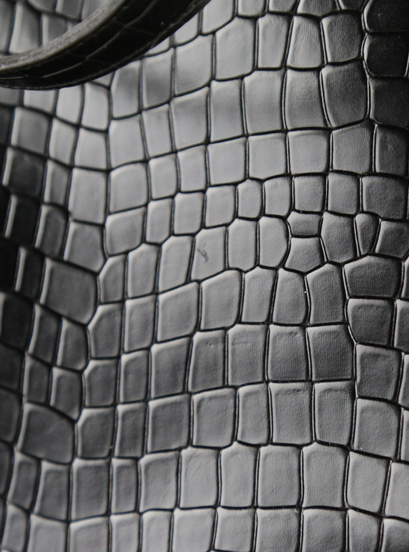 ESTE Medium Zip Shopper Bag Croco Black Sample Sale - obrazek 2